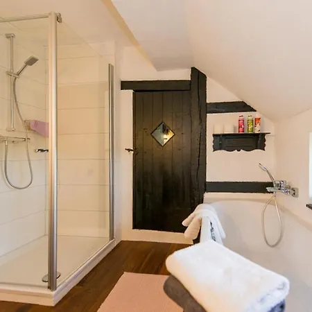 1870 Thatched With Sauna At Jade Bay Dom wakacyjny *