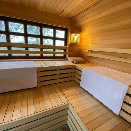 1870 Thatched With Sauna At Jade Bay Reitland